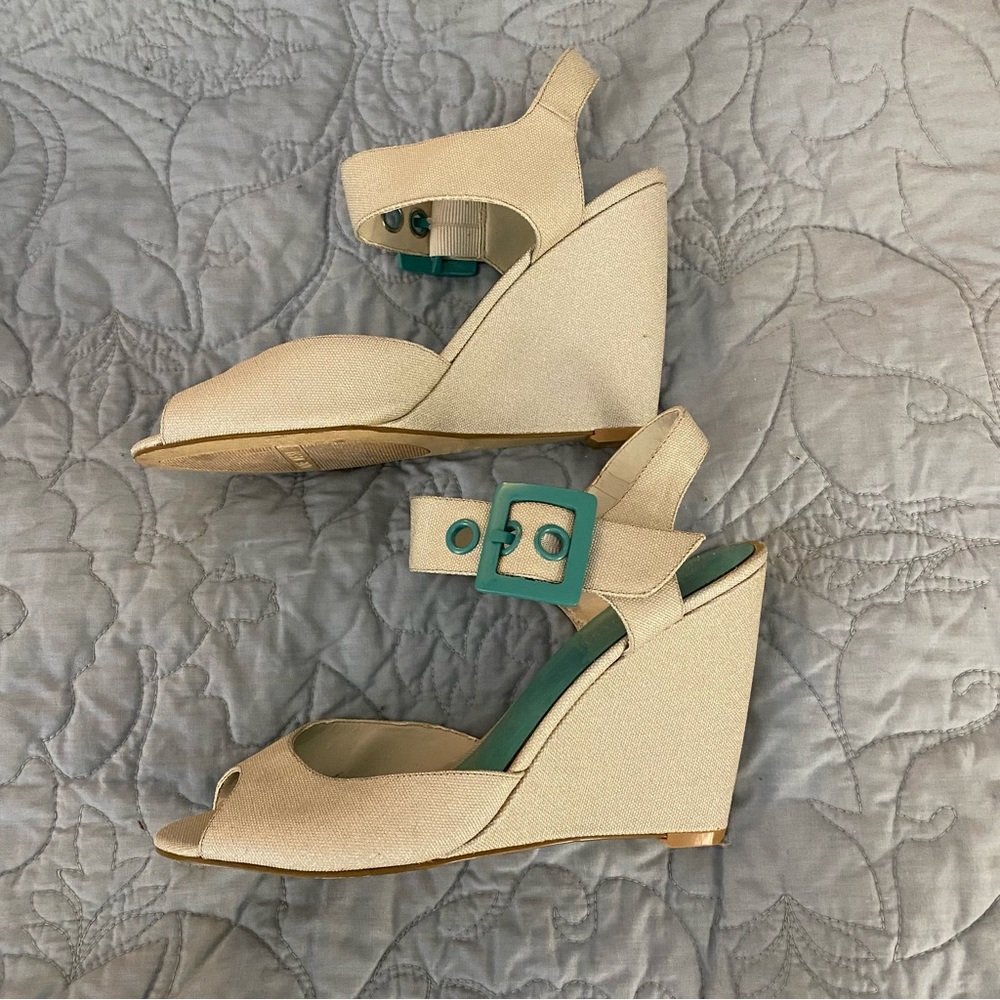 Nine West wedge heels linen and turquoise size 8